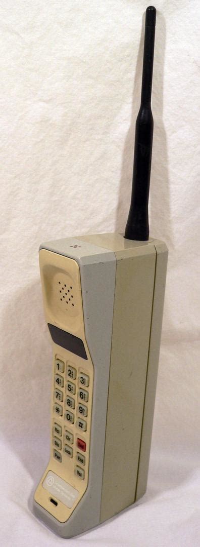 Motorola Dynatac Brick Cell Phone Vintage Hand Held Mobile