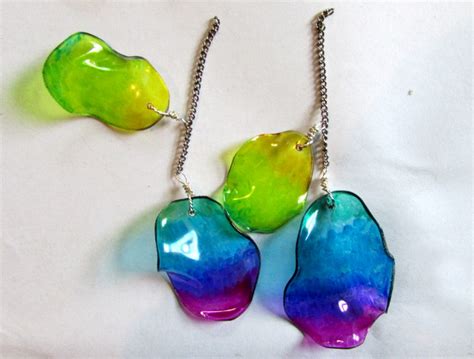 Recycle Plastic Bottle Into Earrings Tutorial