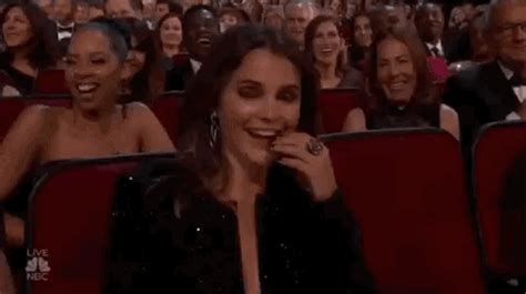 Emmys 2018 Keri Russell Reacts To Matthew Rhys Proposal Comment Us