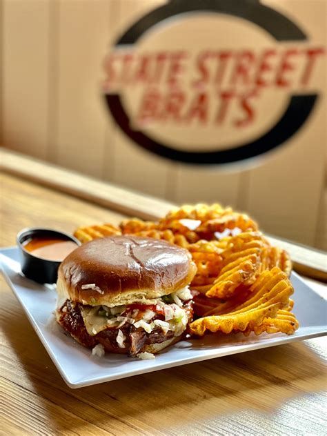 Nashville Burger - State Street Brats