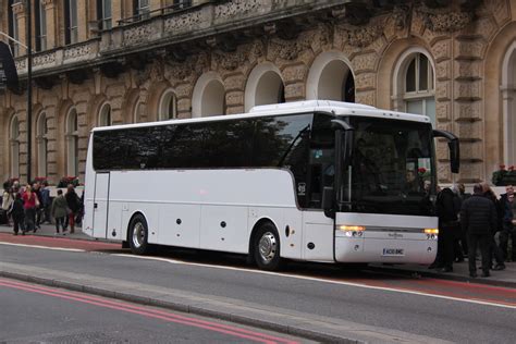 Bm Coaches Hayes Ln Ac Bmc Buckingham Palace Ro Flickr