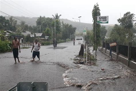 Foto Fakta Banjir Bandang Di Sikka Dari Sungai Tersumbat Hingga