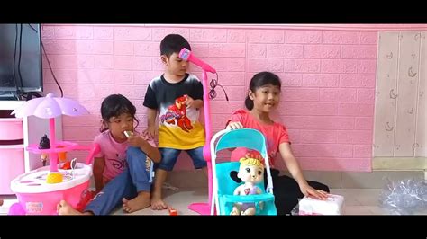 Seru Unboxing Mainan Bersama DyaDita Part1 Mic Magic Dan Stroller