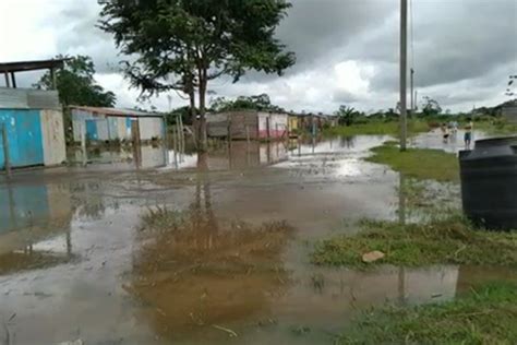 En Riberalta Familias Son Evacuadas Por Inundaci N Y Desborde De Dos