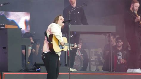 Lewis Capaldi Hold Me While You Wait Bruises Werchter 1 July 2022