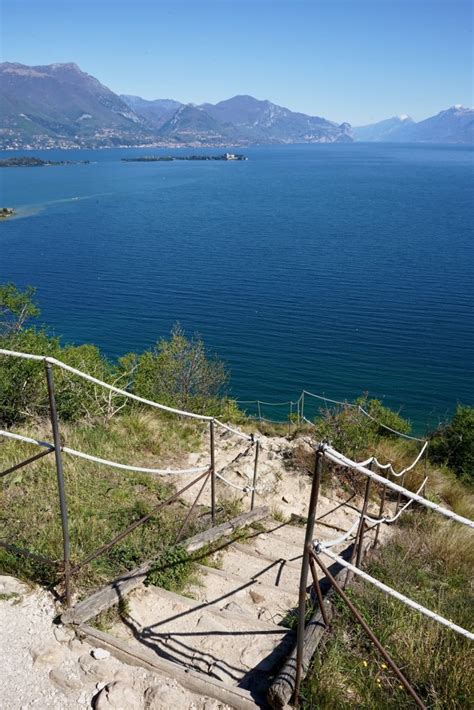 La Rocca Di Manerba Del Garda Punta Sasso E Il Parco Lacuale