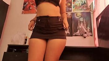 Se Ora Con Falda Corta Y Medias De Red Xvideos