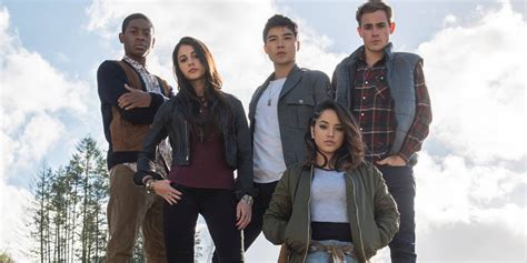 See Becky G & ‘Power Rangers’ Cast In First Official Photo! | Becky G ...