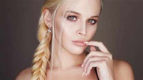 Premium Photo Beautiful Young Woman With Braided Hair