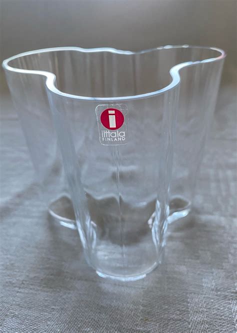 Se produkter som liknar ALVAR AALTO IITTALA VAS på Tradera 628118303