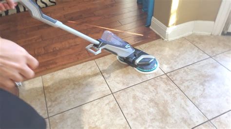 Bissell Spinwave Cordless Mop In Action Youtube