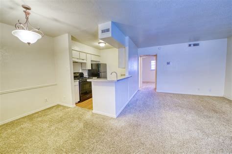 Tanglewood North Apartments - Apartments Near UT Austin