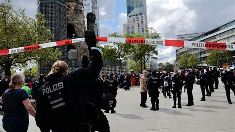 Demos Verbote und Öffnungen in Berlin Das Pfingstwochenende in