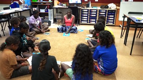 Yolngu Elder Yalmay Tunupingu Celebrated In Yirrkala 헤럴드경제