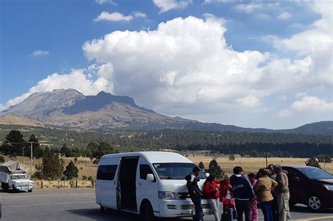 Ascenso Al Volcán Iztaccihuatl Desde Cdmx Blackbear Travel Experience