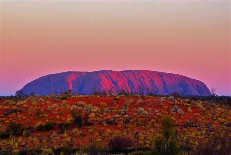 See Australias Iconic Uluru In 9 Different Colors Photos Touropia