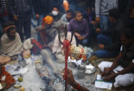 Naked Holy Men Add Fervor To Nepal Hindu Fest Reuters