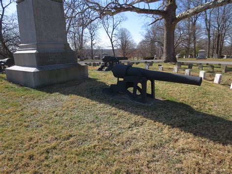 Veterans Monument and Graves at the Ferncliff Cemetery in Springfield, Ohio (Clark Co ...