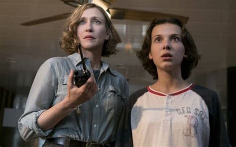 Millie Bobby Brown Apresenta Elenco De Godzilla Ii Em V Deo Exclusivo