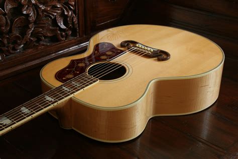Gibson SJ-200 - Antique Natural image (#636303) - Audiofanzine