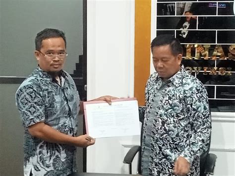 PENANDATANGANAN PAKTA INTEGRITAS INTERNAL PERKIM SULBAR DINAS