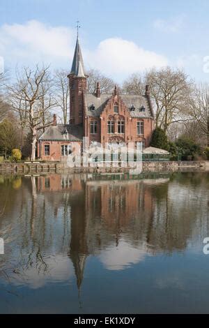 Bruges See Of Love Minnewater Stock Photo Alamy