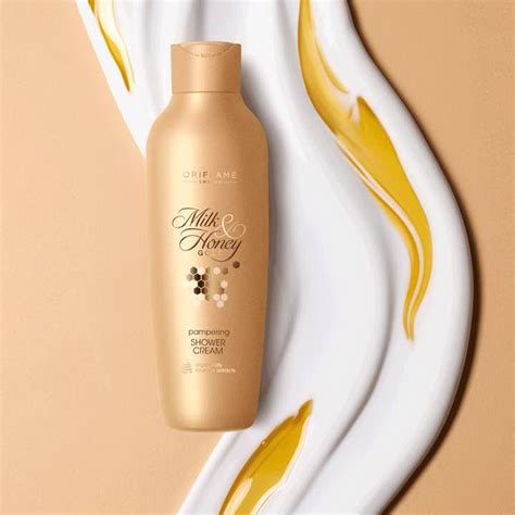 Jual Milk Honey Gold Pampering Shower Cream