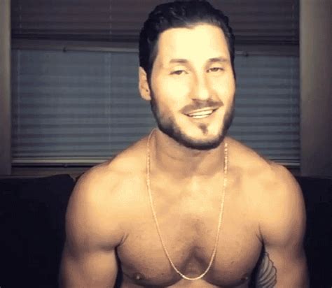 6 Sexy GIFs from Val Chmerkovskiy's Shirtless Instagram Message