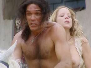 O QUINTO DOS INFERNOS NUDE SCENES AZNude