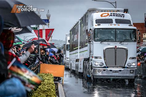 Bathurst 1000: Wednesday Gallery – The Race Torque