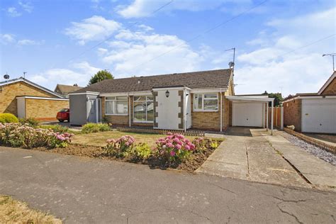 2 Bedroom Semi Detached Bungalow For Sale In Huntingdon Crescent