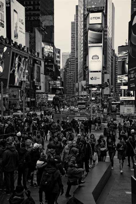 Nueva York Time Square experiences massive surge in tourism 35