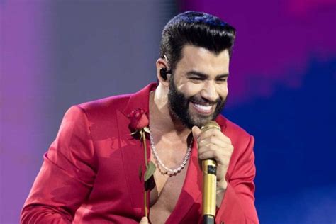 Gusttavo Lima Divulga Novo Single E Anuncia Bloco De Carnaval Veja