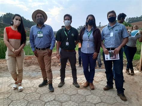 Portal Caparaó Dia de Campo reúne produtores de café das Matas de Minas