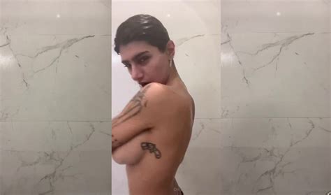 免费观看Mia Khalifa Busty Nude Shower Topless Teasing Video Onlyfans