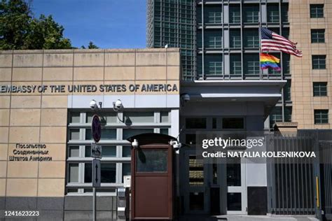 985 Us Embassy Moscow Stock Photos, High-Res Pictures, and Images - Getty Images