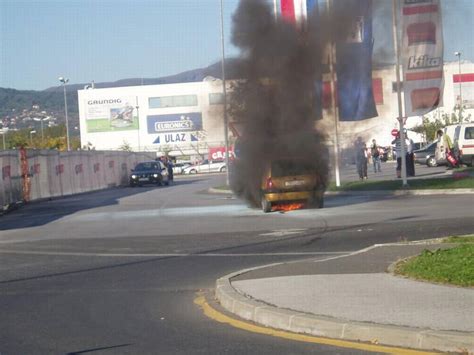 Galerija slika Zagreb Auto izgorio na cesti ozlijeđenih nije bilo