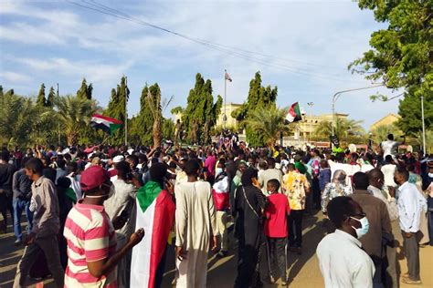 لجان المقاومة في السودان من حركة قرفنا إلى إسقاط البشير ورفض