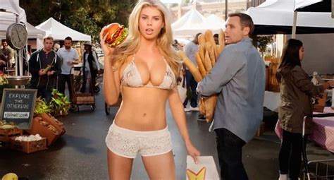 Siêu mẫu Mỹ lộ ảnh nude vì bị hack trang cá nhân