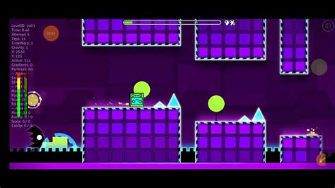 estaba jugando among us por qué geometry dash no estaba funcionando