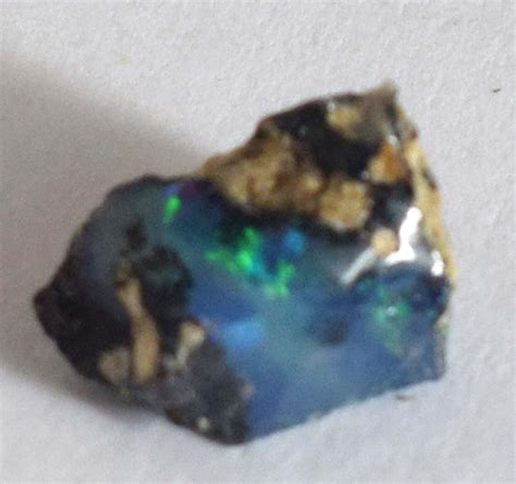 3 10 Ct 12 Mm Natural Multi Color Ethiopian Opal Gemstone Rough