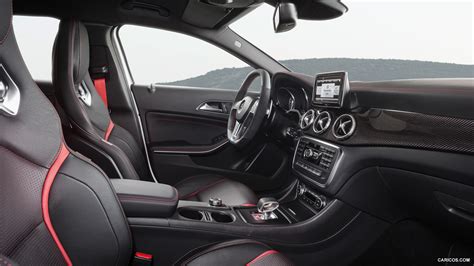 2015 Mercedes-Benz GLA 45 AMG - Interior | Caricos