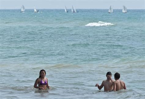 Prove D Estate A Ostia Sole E Primi Tuffi La Repubblica