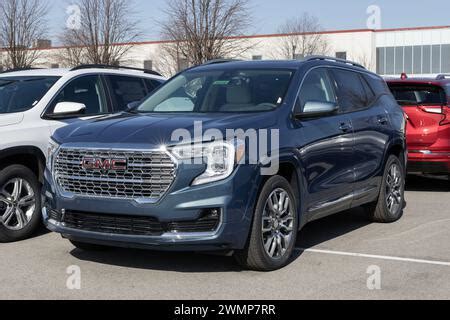 Carmel February Gmc Acadia Suv Display At A Dealership Gmc