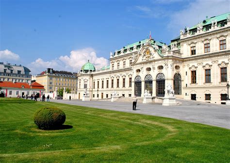 VIENNA, AUSTRIA - Apadana Travel