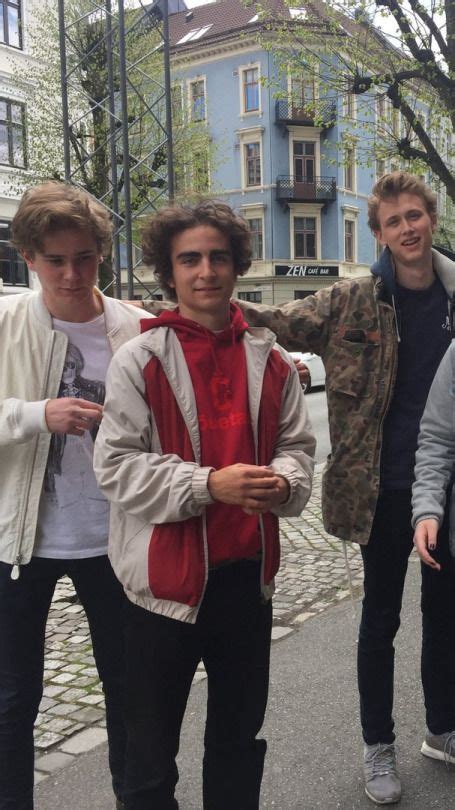 Skam Tarjei Sandvik Moe And Isak Valtersen Image Tv Show Casting