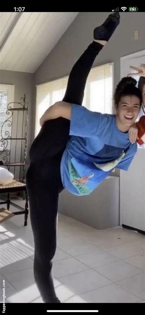 Charli D Amelio Charliesdamelio Nude Onlyfans Leaks The Fappening