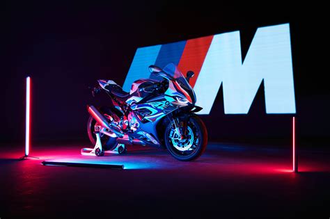 BMW M 1000 RR Wallpaper 4K Neon Race Bikes 2021 5K