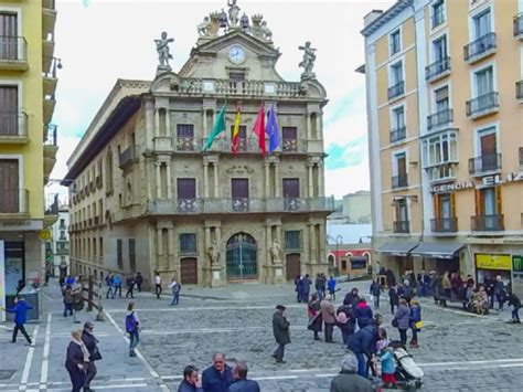 Programa De Los Candidatos Para Las Elecciones Municipales De Pamplona