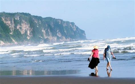 Patut Dikunjungi Ini Pantai Paling Indah Dan Populer Di Bantul